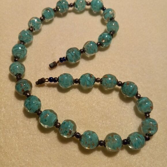 Vintage Murano style glass beads necklace - Picture 6 of 13